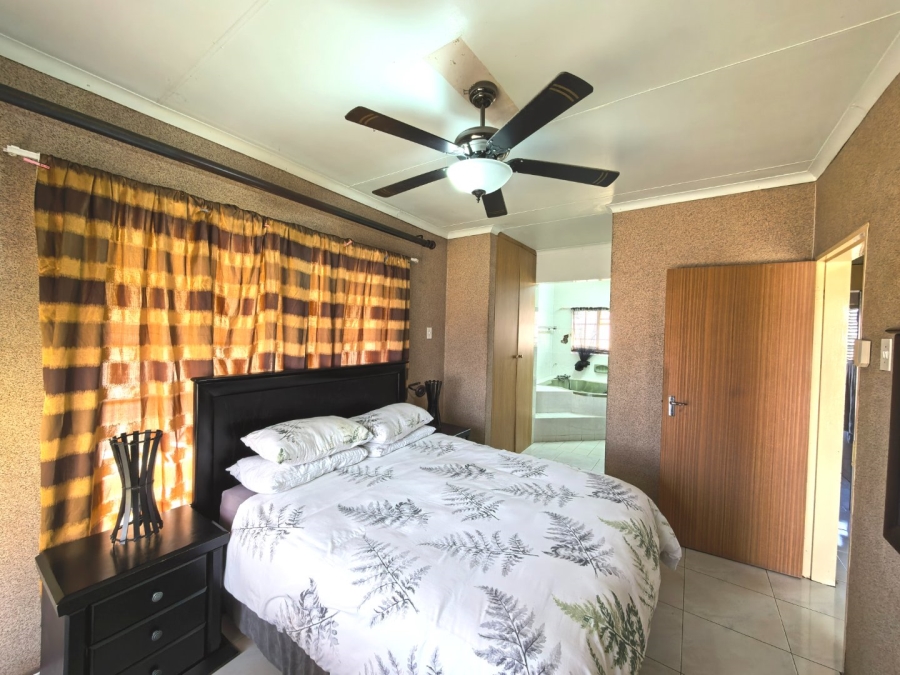 2 Bedroom Property for Sale in Oranjeville Free State